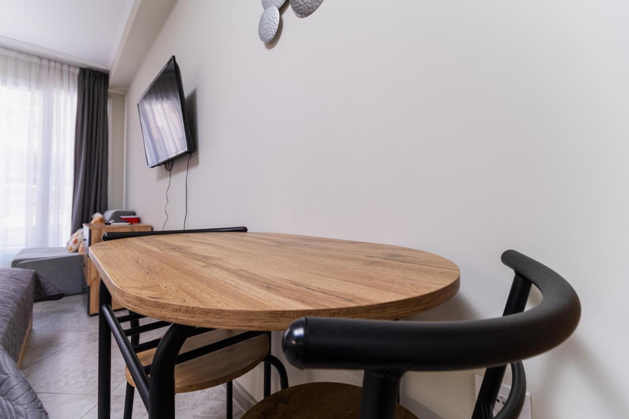 Apartment Center *